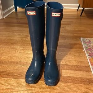 Hunter rain boots, size 8, tall